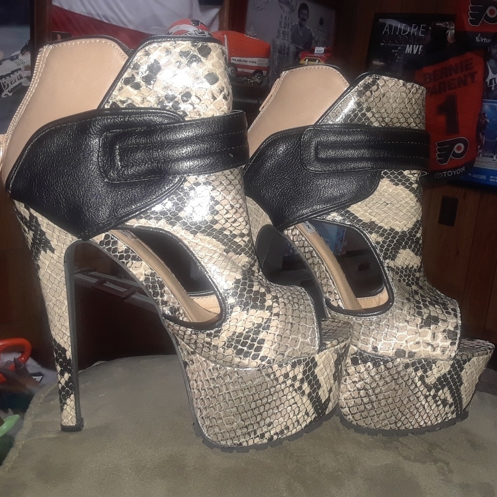 Steve Madden